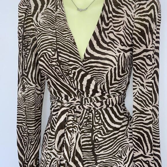 REFORMATION ZEBRA PRINT WRAP DRESS NWOT SZ SM 4-6 - Picture 3 of 8